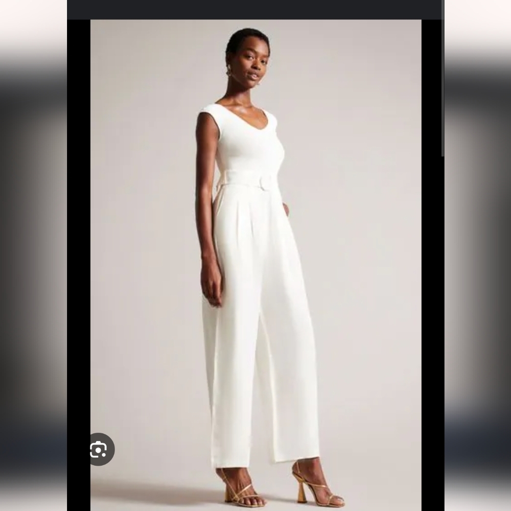Ted Baker Tabbiaa white off the shoulder wide leg jumpsuit. Sz 3 - Picture 1 of 16